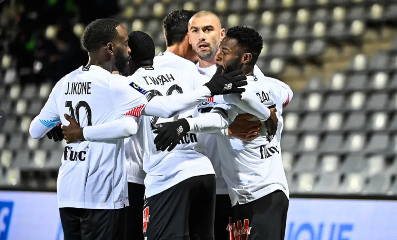 Burak Yılmaz’ın Ligue 1’deki 9. golü Lille