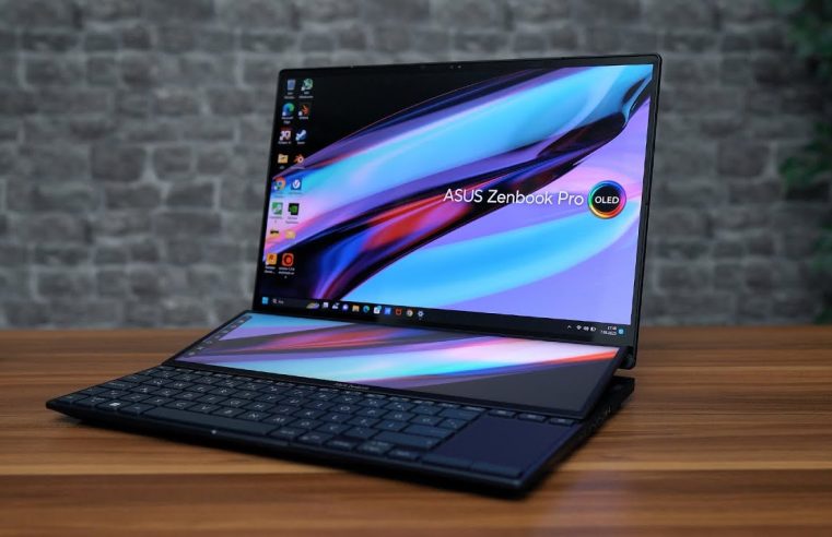 Asus’un ZenBook Duo’sunu birkaç gün denedim ve iki ekranı beni büyüledi